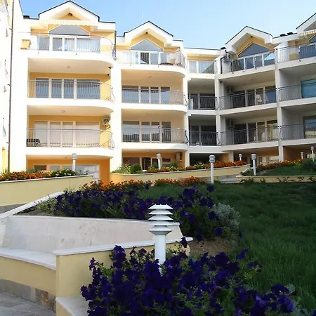 Golden Wave Apartment Sosopol